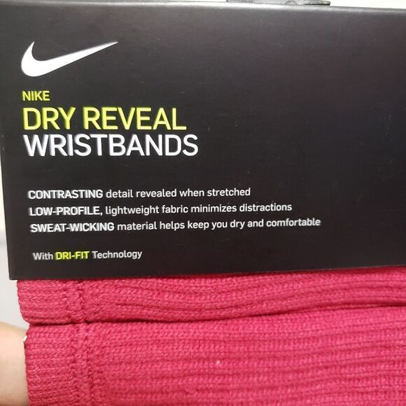 Nike Dry Reveal Wristbands Dri-Fit Technology Unisex Comes with 2 Maroon/Gold - Picture 5 of 5
